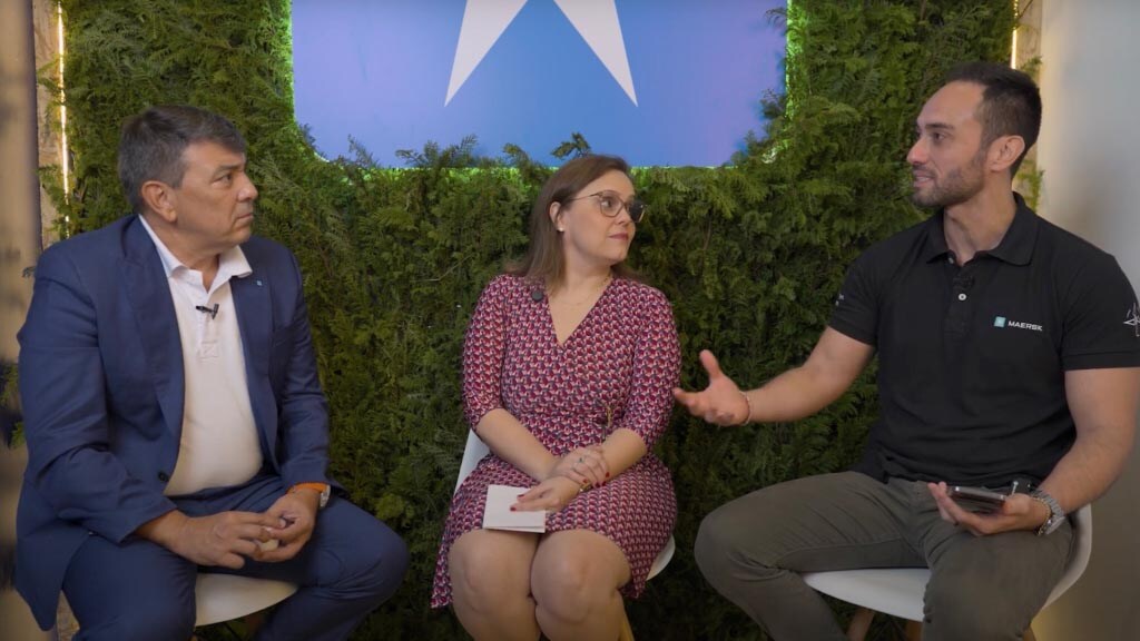 Roberto Fernaine, Head of Maersk Project Logistics, Latin America, and Monica Kaize Procurement Manager, Nordex,