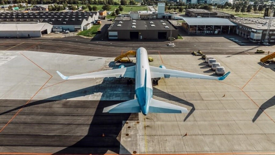 Overview shot of Maersk air plane