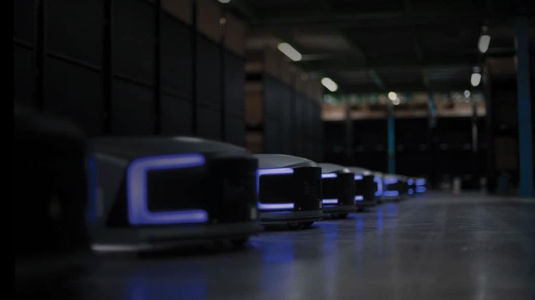 Optimised warehouse automation for picking and packing