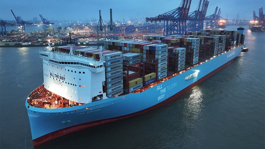 Ane Maersk arriving at the Port of Hamburg at night.
