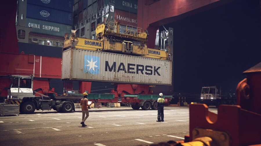 APM terminals contianer lifting