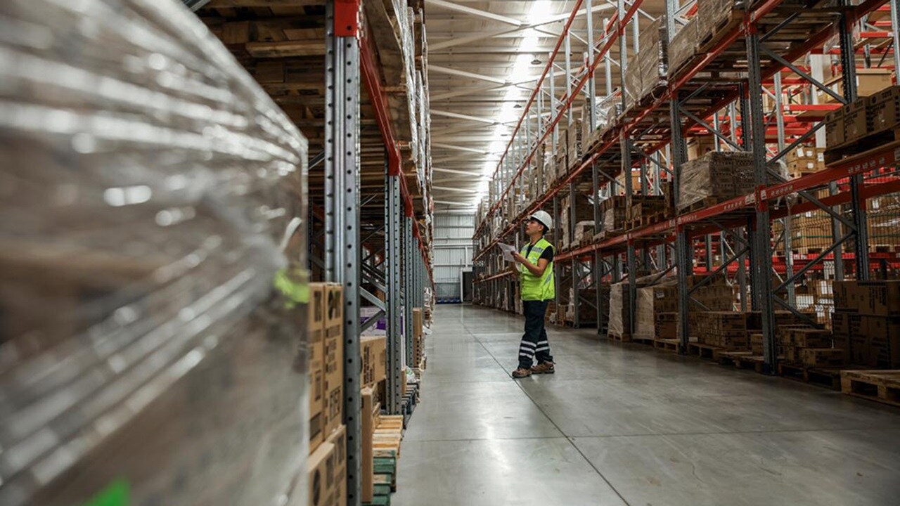Employee working in the warehouse