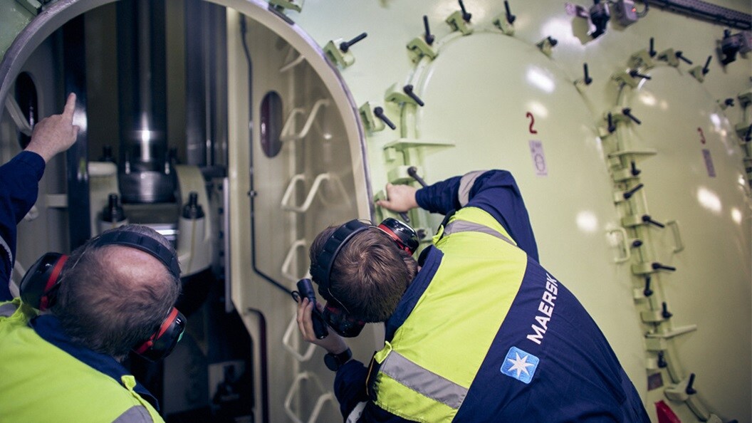 container fueled by  carbon neutral methanol 