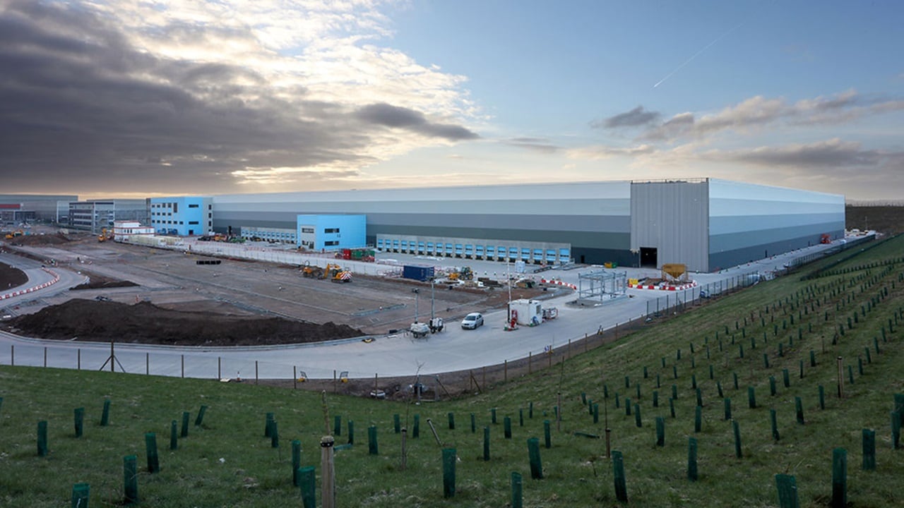 Maersk new warehouse in UK