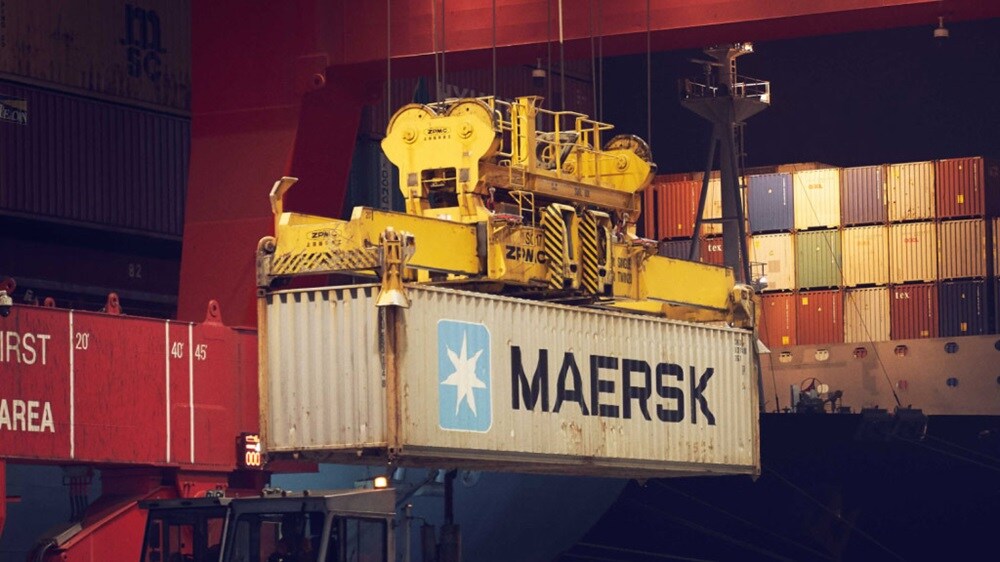 Container transfer operation at a port terminal