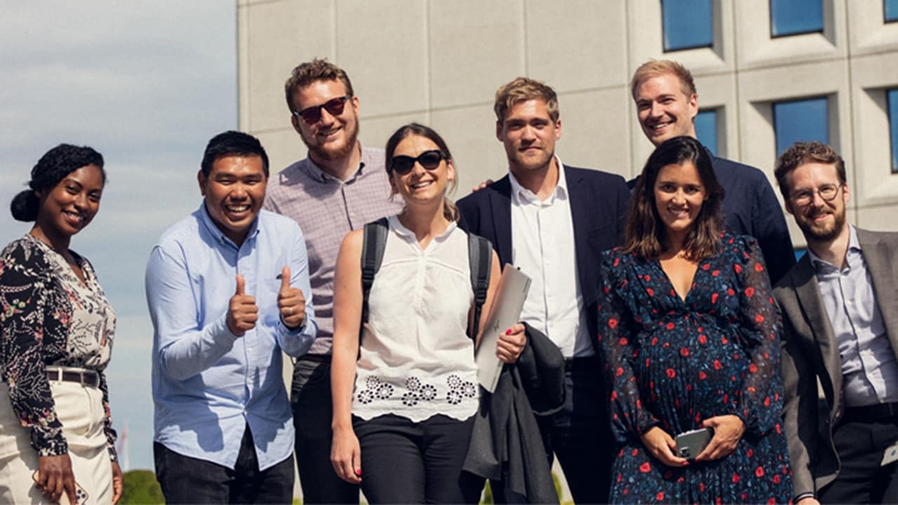 Diversity, Equity and Inclusion – A group of smiling Maersk employees